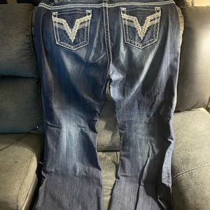Plus size 22 Vigoss wide boot cut jeans. Like new